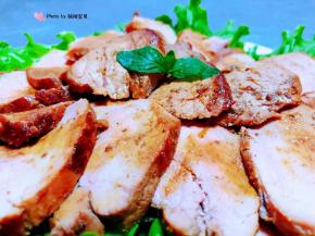 叉烧里脊肉是宴客必备的拿手大菜噢
