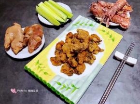 生蚝炸着吃非常香浓还不失生蚝原有的鲜美