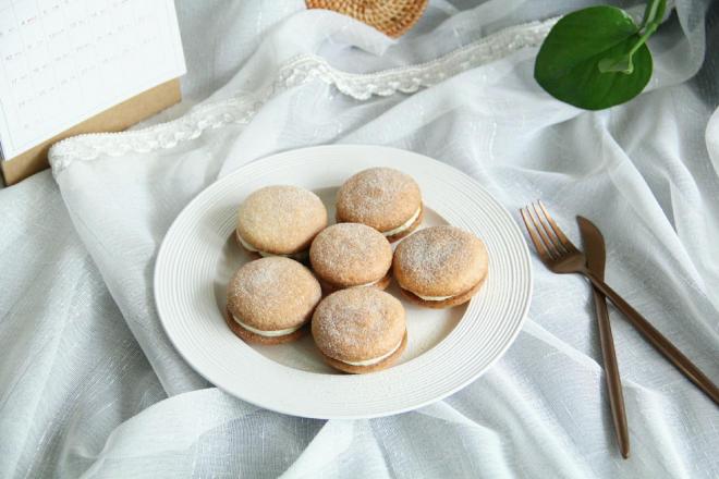 无水无油布雪蛋糕，外脆里软，好吃不腻快手小甜品！