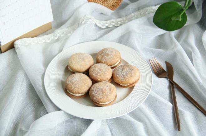 无水无油布雪蛋糕，外脆里软，好吃不腻快手小甜品！