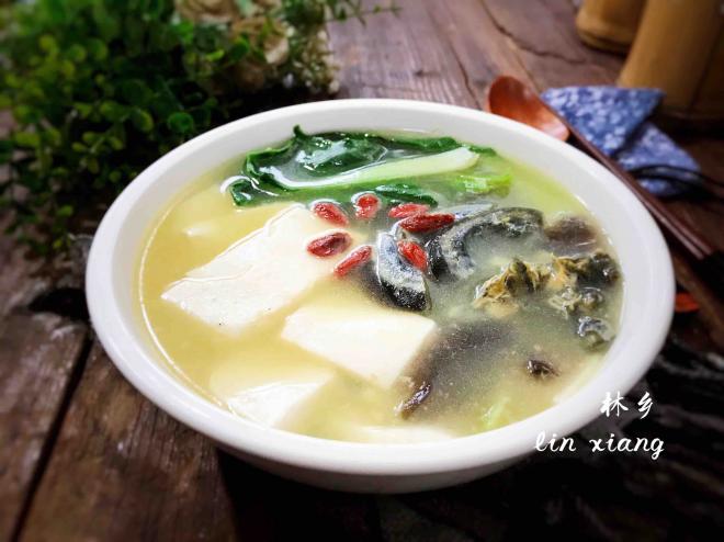 皮蛋豆腐汤