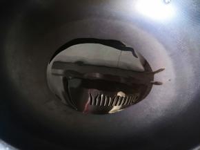 锅里放适量油，开小火