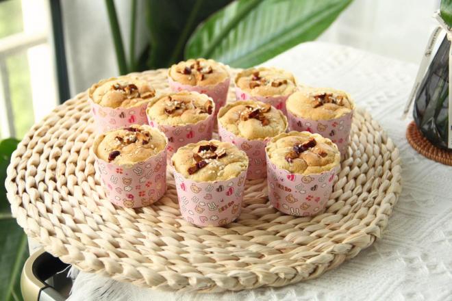 无糖红枣纸杯蛋糕，松软绵密，浓浓红枣香