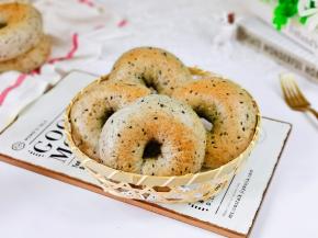 简约而不简单的贝果。