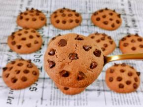 松软曲奇饼干。