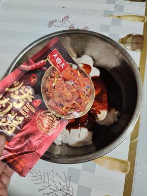 放入1袋大喜大烤肉酱！