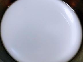 淀粉添加适量清水搅拌成糊状
