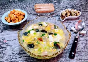 皮蛋豆腐香肠汤也是减肥小伙伴们的福音