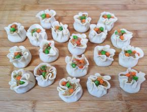 看一下包好的烧麦，漂亮吧！ 