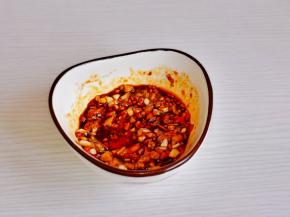 搅拌均匀，这样酱汁就做好啦！