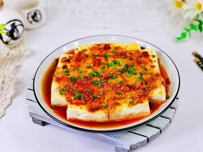 剁椒蒸臭豆腐