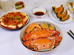 剁椒臭豆腐，贝贝南瓜，热气海鲜。