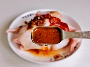 加入黑胡椒酱。