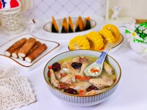 一锅出的一餐，贝贝南瓜，山药，玉米。好吃饱腹，不怕胖。