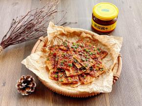 酱香浓郁，香香脆脆