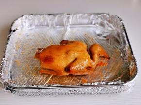 取出刷蜂蜜，撒上白芝麻，再烤10分钟就好啦！