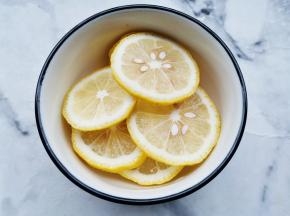 柠檬切片。