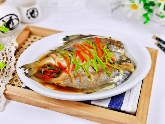 双椒蒸鲳鱼&全家福晚餐
