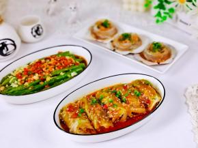 今日晚餐，白灼芦笋，翡翠白玉卷，蒜蓉粉丝扇贝。