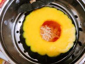 元贝碎放入南瓜里