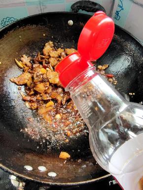 一勺生抽调味儿！