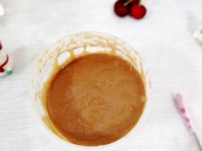 在放入冰箱两个小时搅拌一次