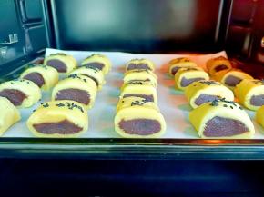 放入提前预热好的烤箱。