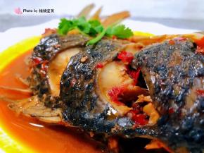 看着诱人的酱香鲤鱼口水忍不住的流噢