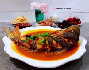 鲤鱼的营养价值非常丰富经常食用对身体有益，也是宴客必备的拿手好菜哦