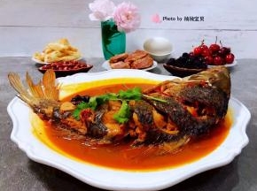 鲤鱼的营养价值非常丰富经常食用对身体有益，也是宴客必备的拿手好菜哦