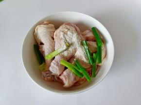 再加入盐焗粉。