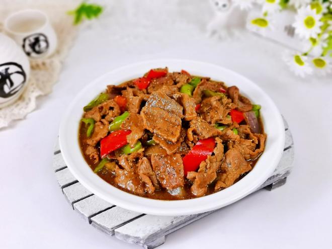 黑椒洋葱炒牛肉