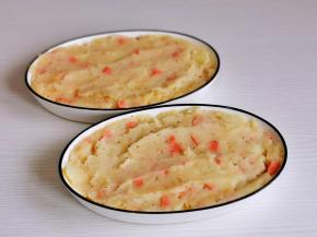 装入耐高温器具中。