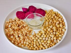 燕麦紫薯豆浆。