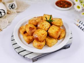 一块豆腐没够吃。