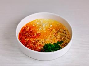 淋上“热油”搅拌。