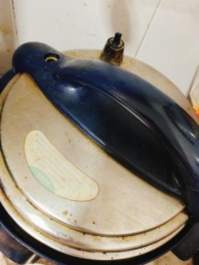 按蹄筋键即可！（比较难煮的食材都可以按蹄筋键，炖出来的食材特别烂糊！）