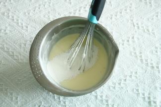 筛入低粉混匀。混合手法不作要求。