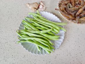 准备需要的食材。