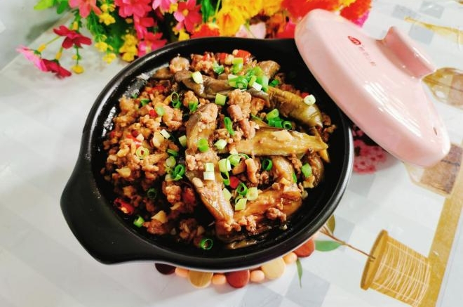 肉末粉丝茄子煲