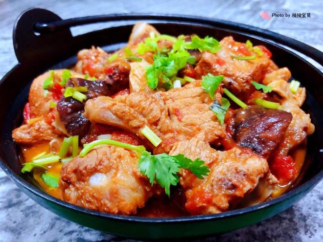 番茄香菇排骨煲