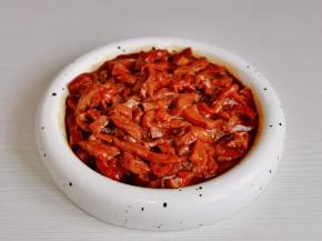 抓拌均匀腌制15分钟。