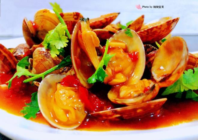 蒜蓉辣椒酱炒花甲