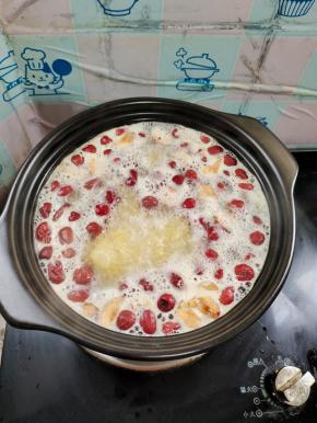 大火煮开后转最小火！