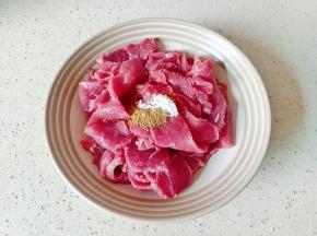 放一点十三香。