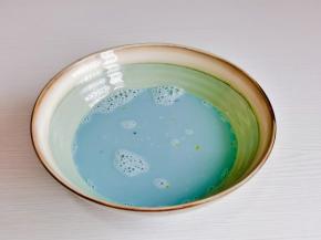 再加入蝶豆花奶打均匀。