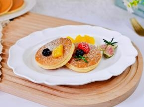 松软可口，早餐必备，你们有没有觉得这口锅做背景也超好看～～