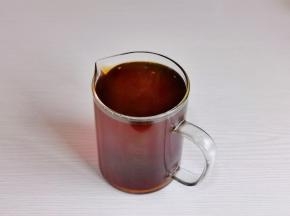 将茶过滤出去，放旁边晾凉。