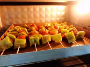 放入烤箱中层180度烤20分钟左右