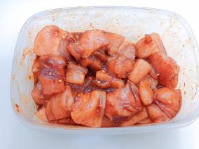 抓匀放入冰箱冷藏腌制2个小时